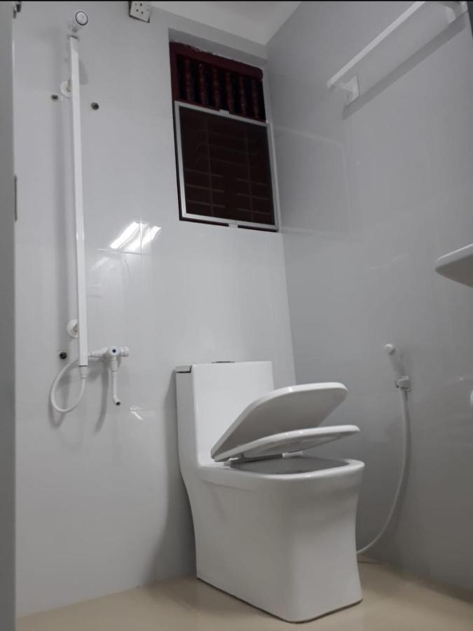 Brinthavanam Days Inn Jaffna Esterno foto
