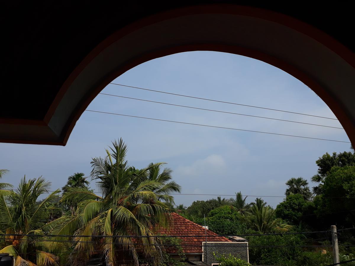 Brinthavanam Days Inn Jaffna Esterno foto