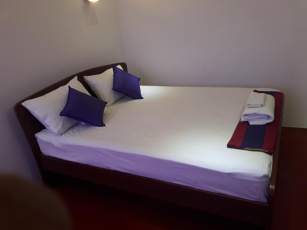 Brinthavanam Days Inn Jaffna Esterno foto