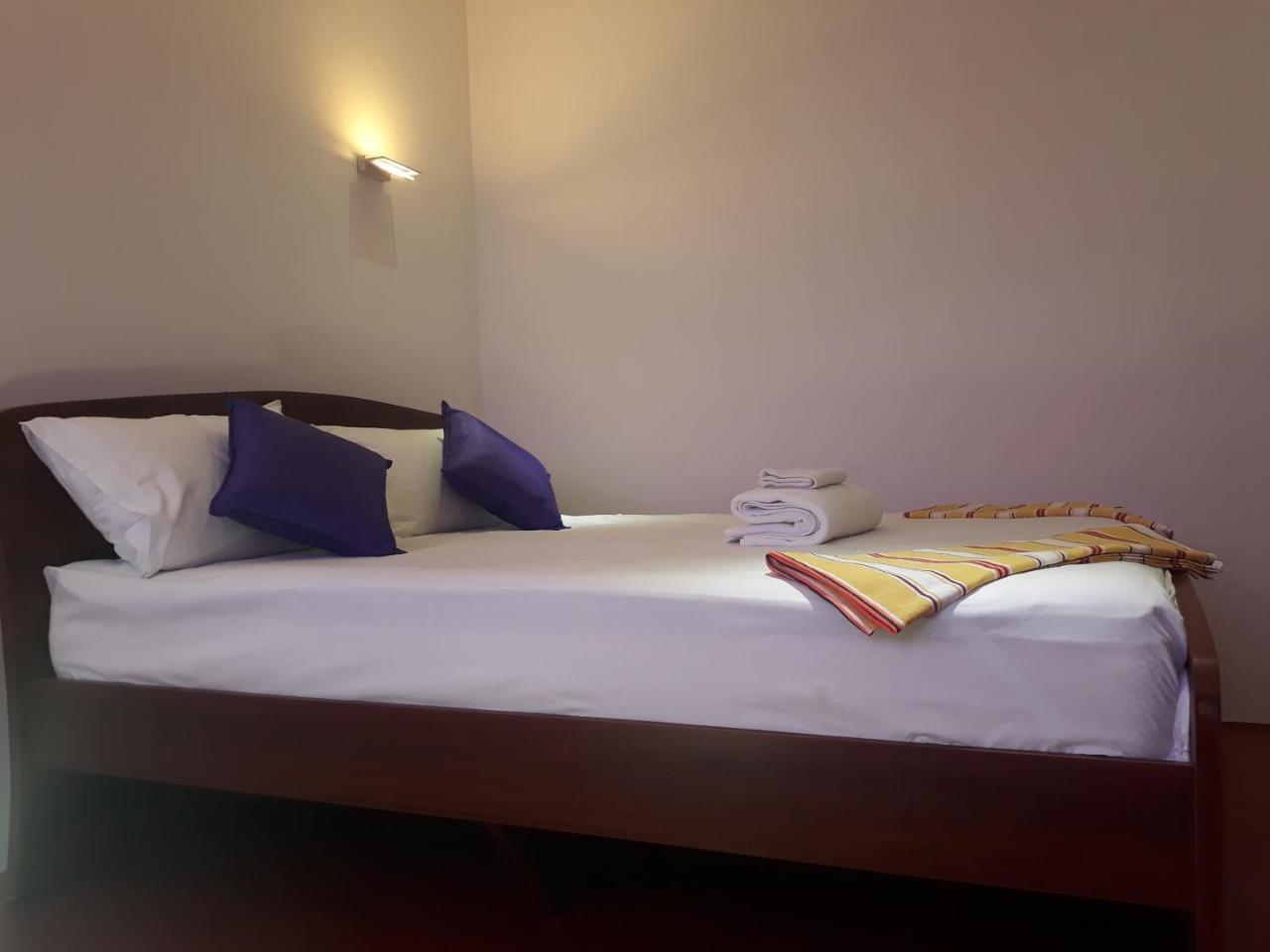 Brinthavanam Days Inn Jaffna Esterno foto